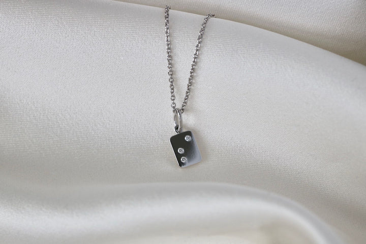 My Secret V 18K Whitegold Pendant w. Diamonds