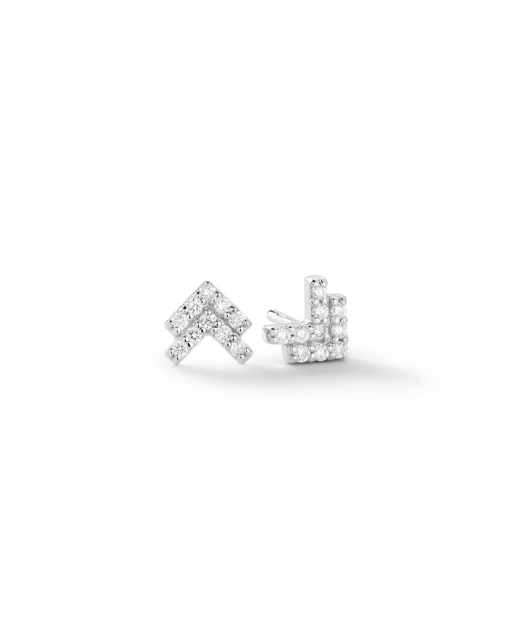 Double Arrow Pavé 14k Whitegold Studs w. Diamonds