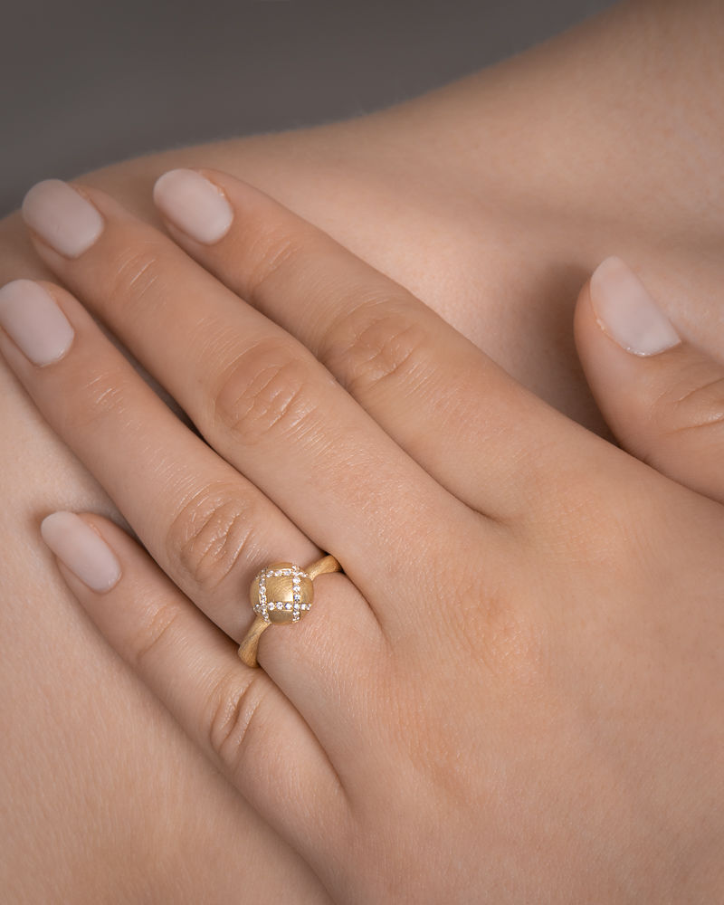 Big Mushroom Quilt 18K Gold Ring w. Diamonds