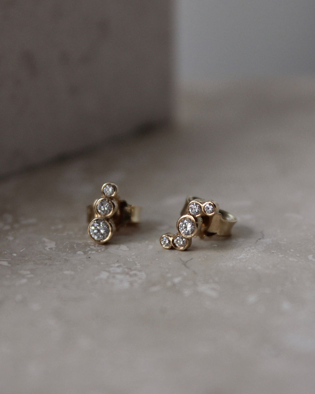 Elysia Whisper Wave 14k Gold Studs w. Diamonds