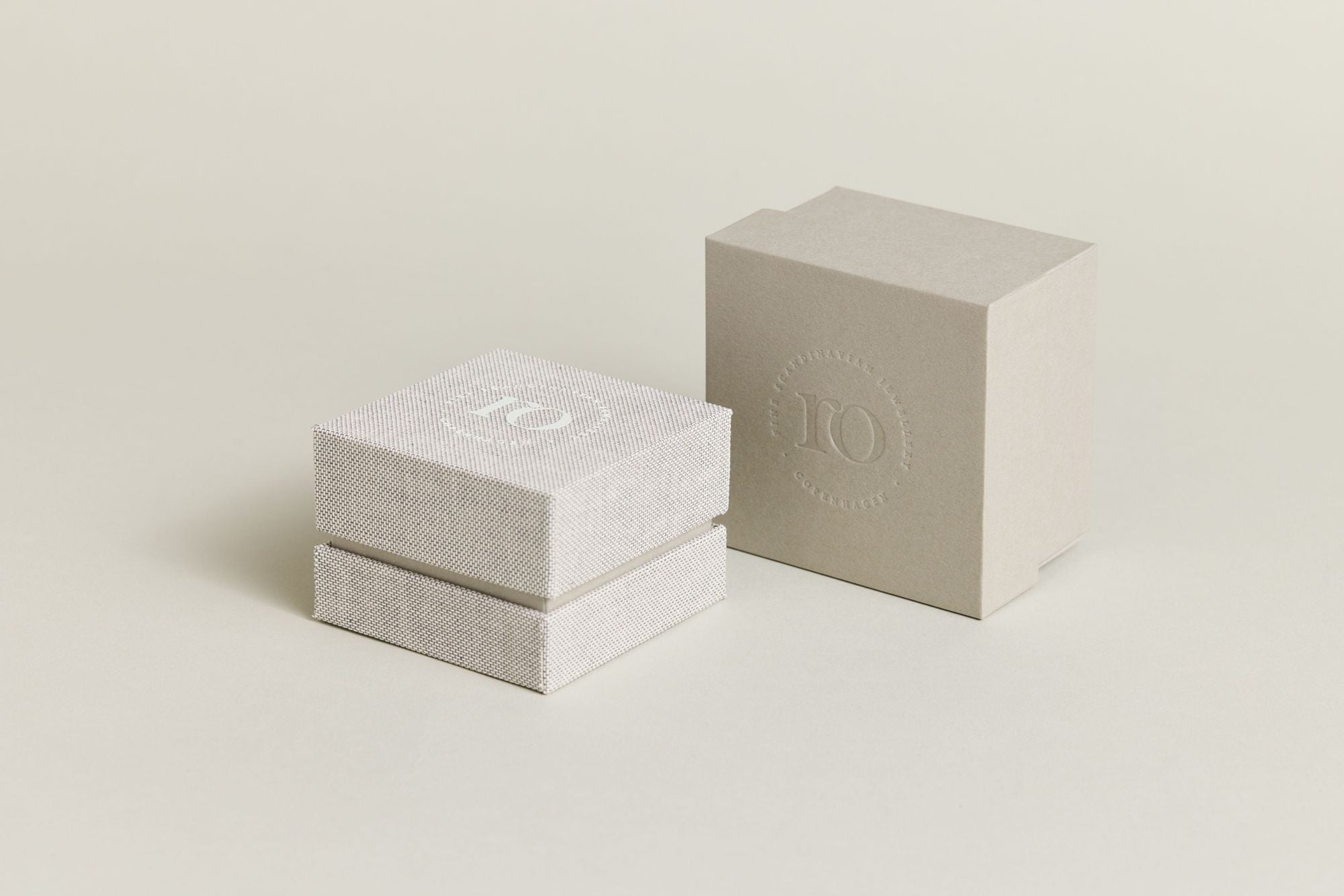 Royal Goldring aus 18K I 10 Diamanten