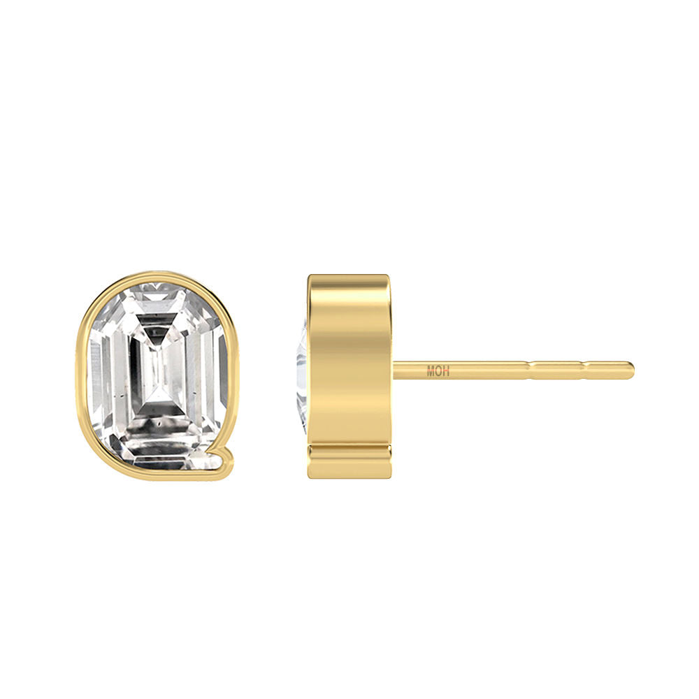 Alphabet Initial Q 18K Gold, Whitegold or Rosegold Stud Earrings w. Solitaire Lab-Grown Diamond
