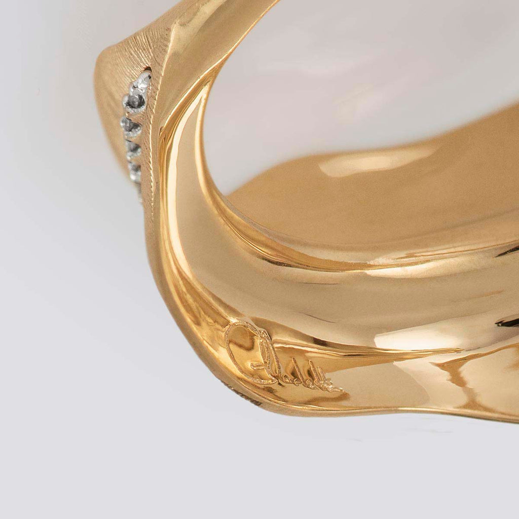 Medium Leaves 18K Gold Ring w. Diamonds