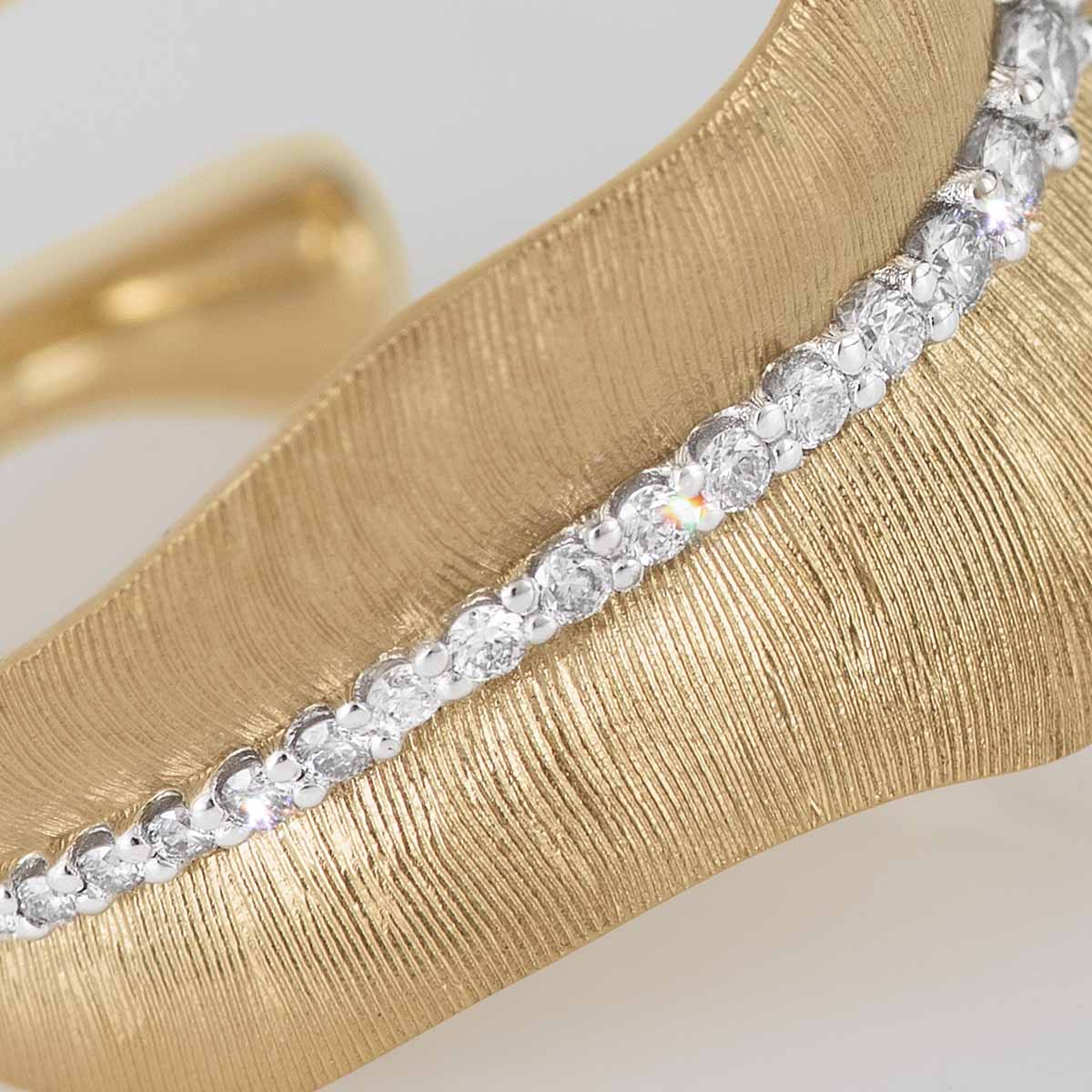 Medium Leaves 18K Gold Ring w. Diamonds