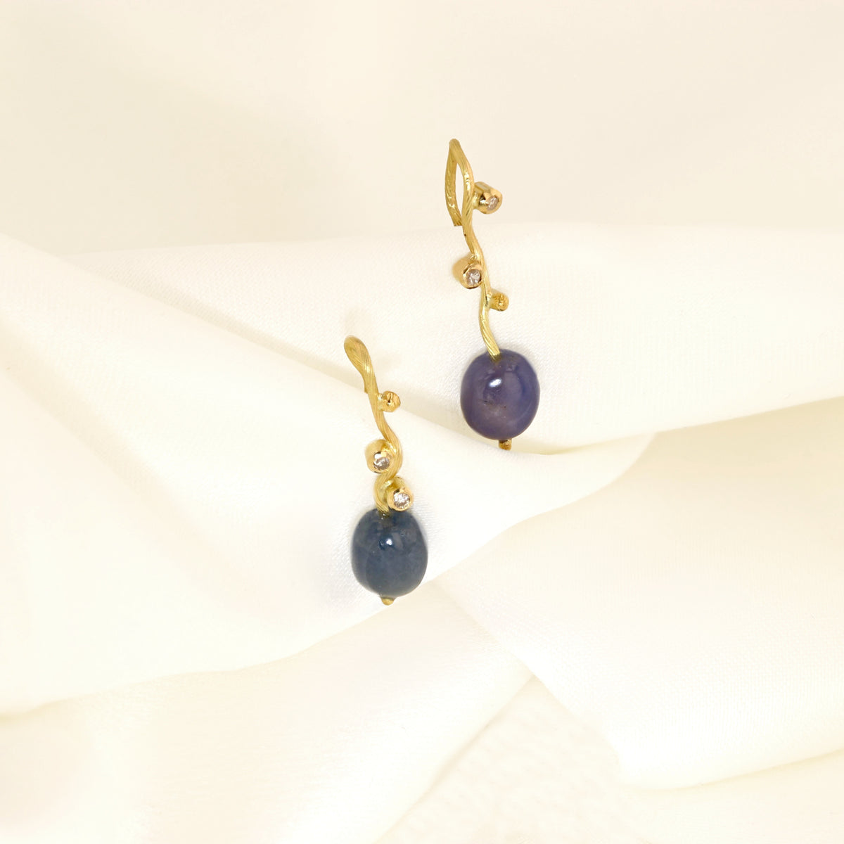 Love Seafire 18K Guld Øreringe m. Safir
