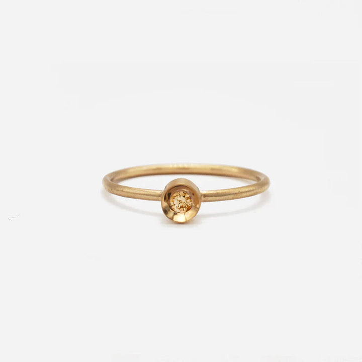Spot 10K Gold Ring w. Citrine