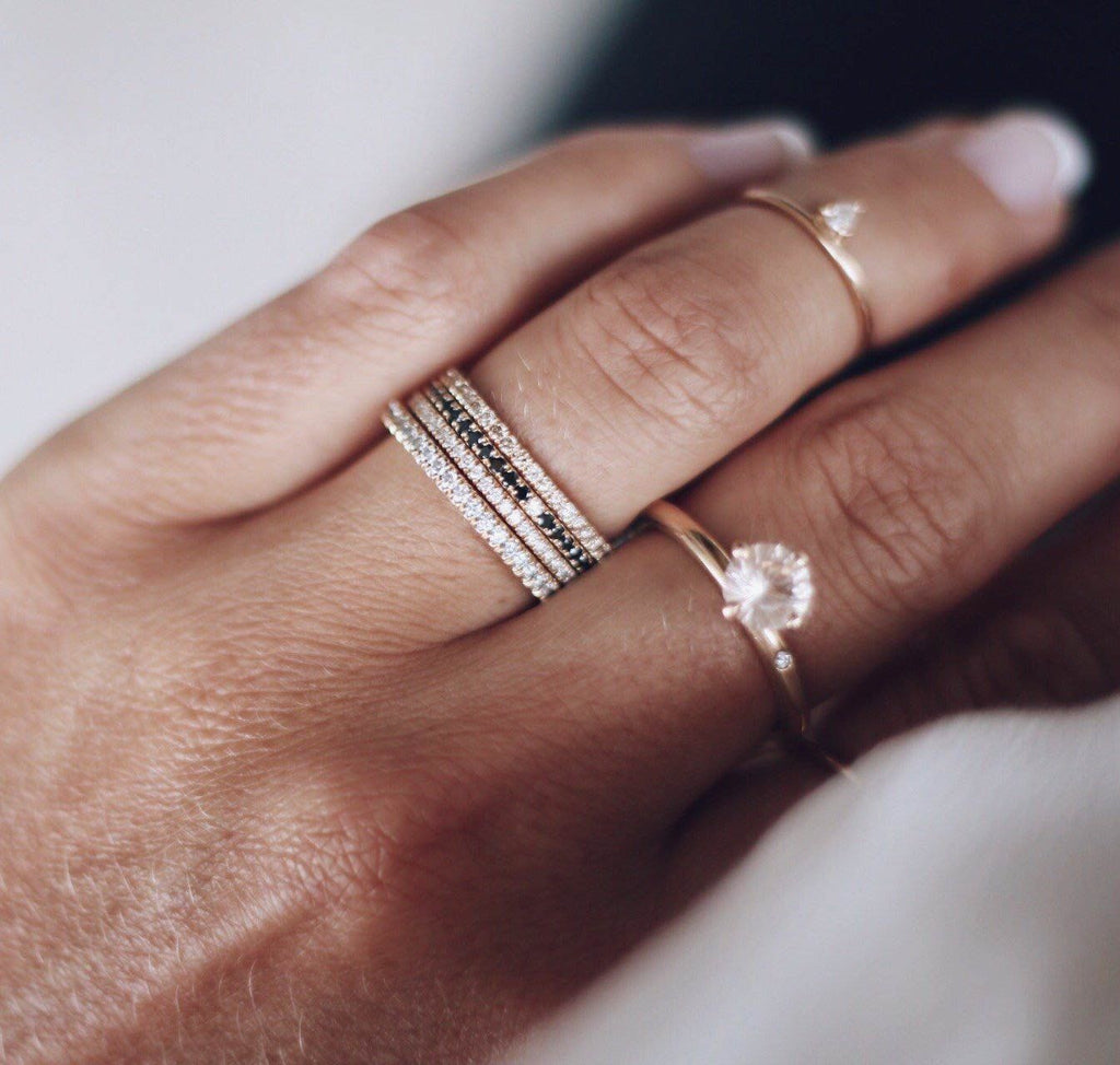 Jade Petite 18K Gold, Whitegold or Rosegold Ring w. Diamonds