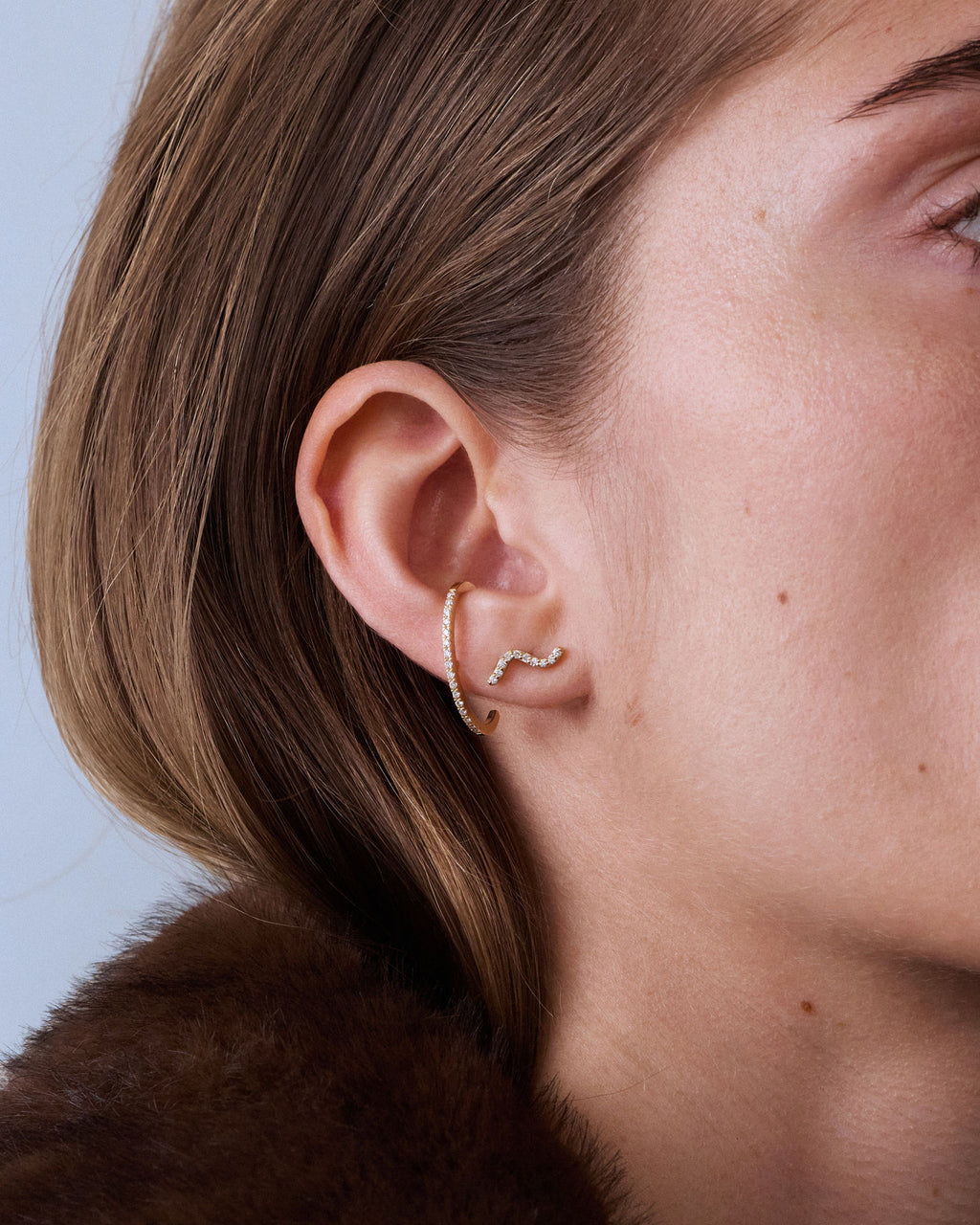 Wave Pavé 14k Whitegold Studs w. Diamonds