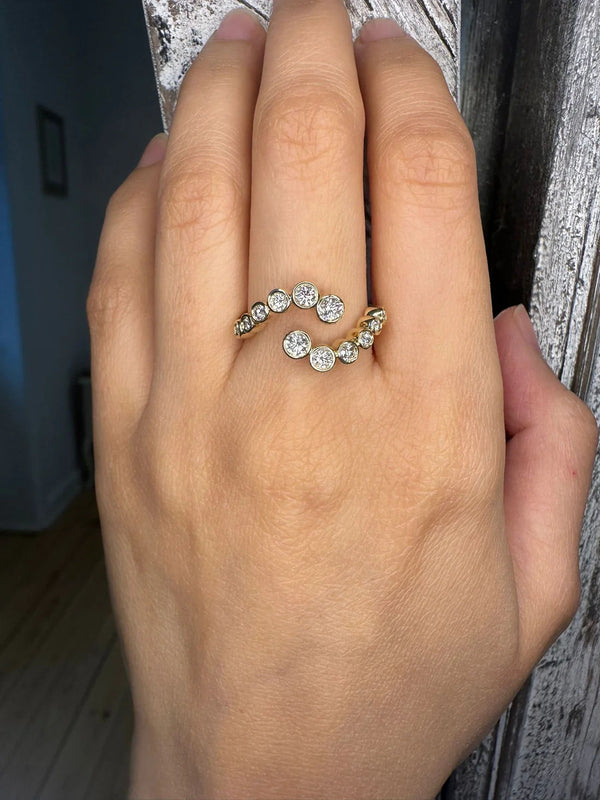 Karma 14K Gold Ring w. Diamonds