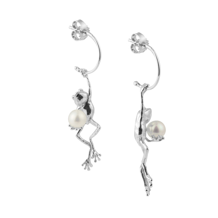 Frog Silver Hoops w. Pearl
