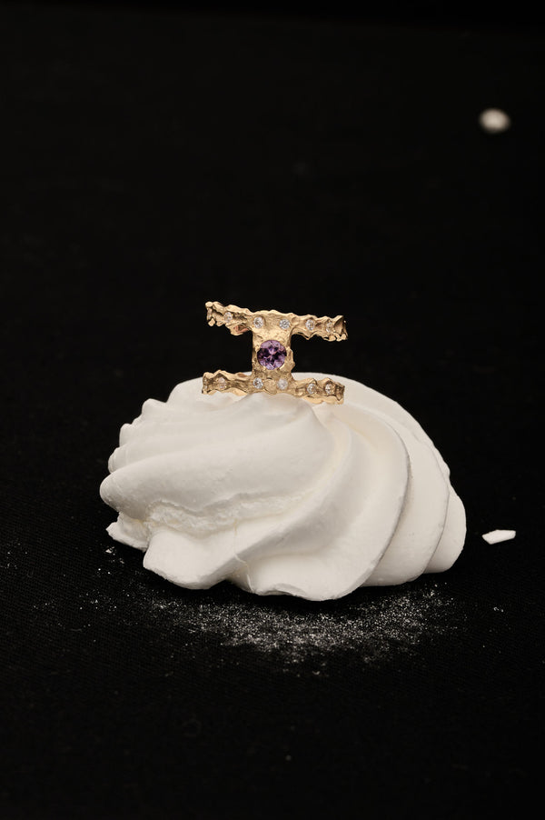 February Birthstone 18K Gold Ring w. Amethyst & Sapphires