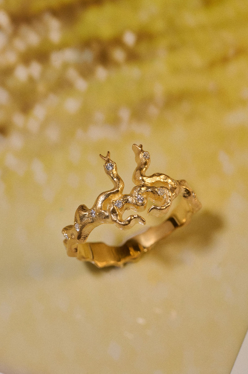 Gemini 18K Gold Ring w. Diamonds