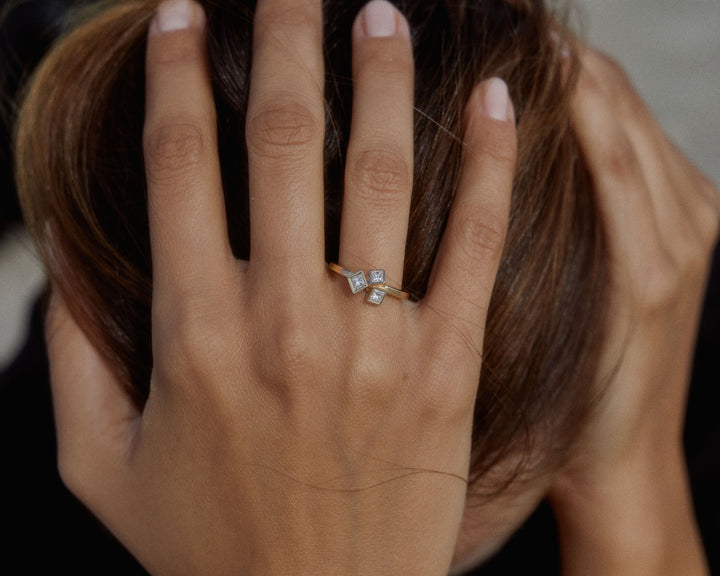 Bloom 10 18K Or 14K Gold, Whitegold or Rosegold Ring  w. Diamonds