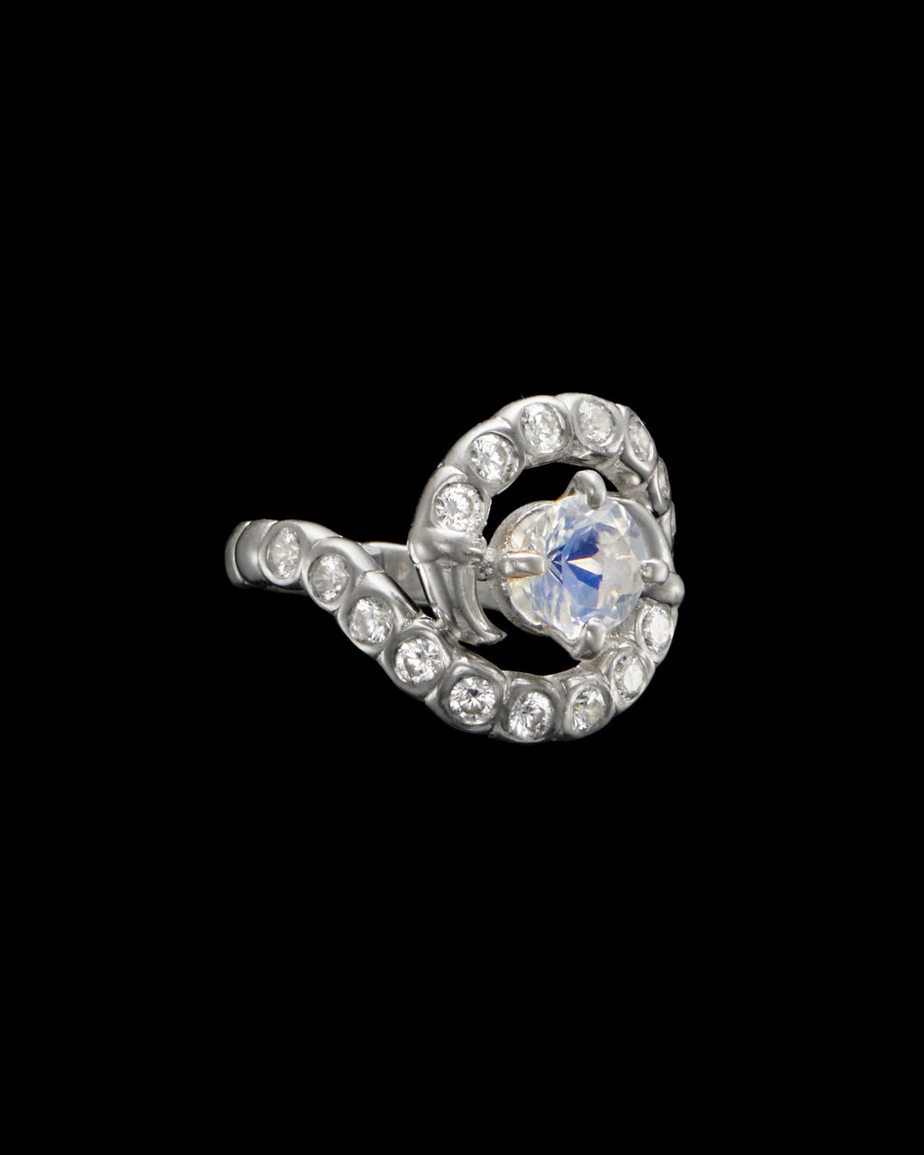 Maze Silver Ring w. Moonstone & Lab-Grown Diamonds