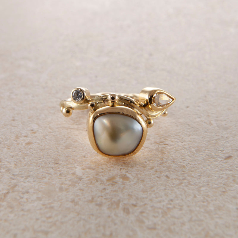 Seafire 18K & 22K Guld Ring m. Keshi-Perle & Diamant