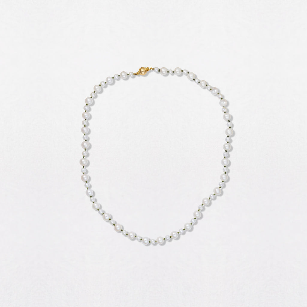 Short Pebble Pearl 18K Gold Necklace