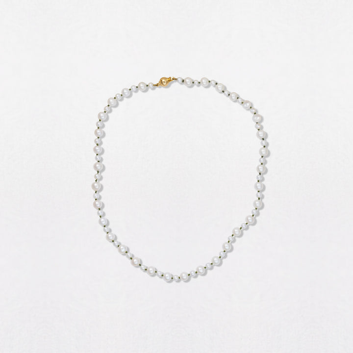Short Pebble Pearl 18K Gold Necklace