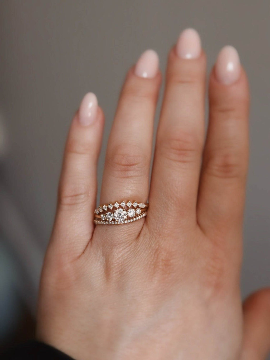 Elise Goldring aus 18K Weißgold oder Rosegold I Diamanten