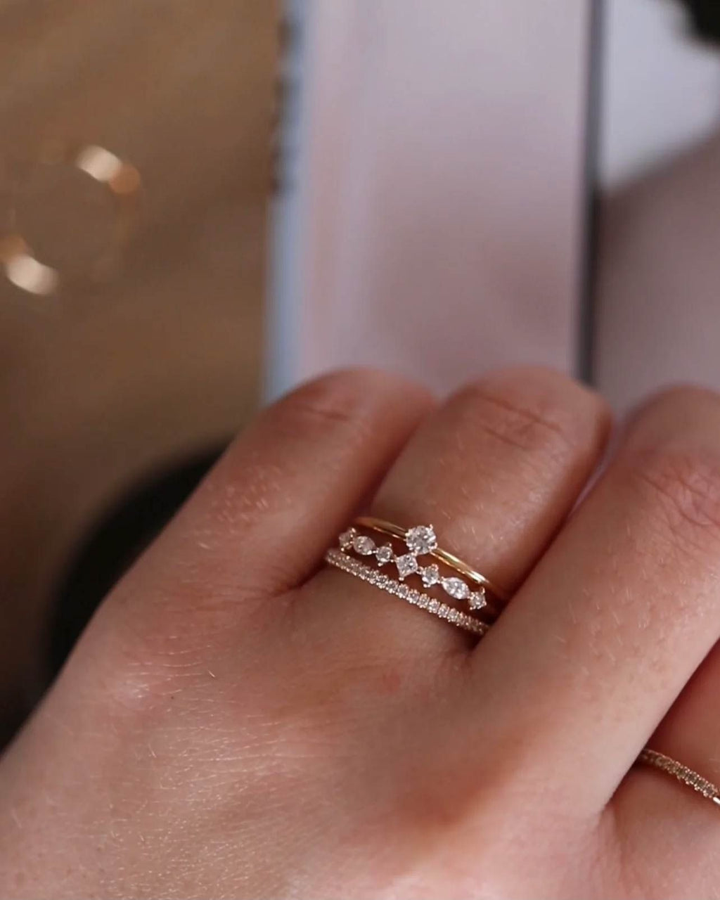 Not So Tiny 18K Gold, Whitegold or Rosegold Ring w. Diamond