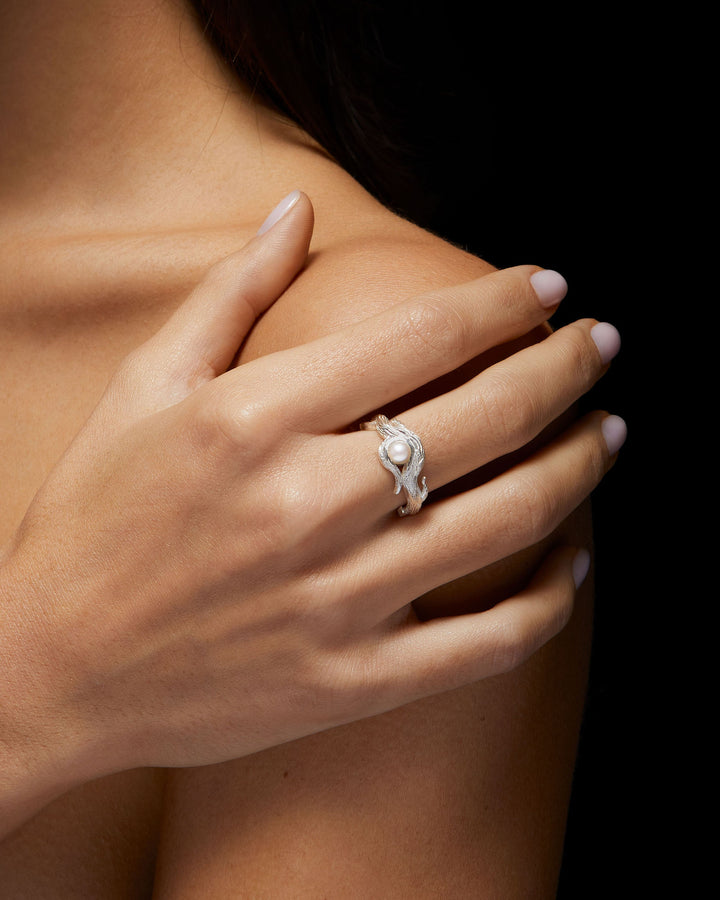 Secret Garden Silver Ring w. Pearl