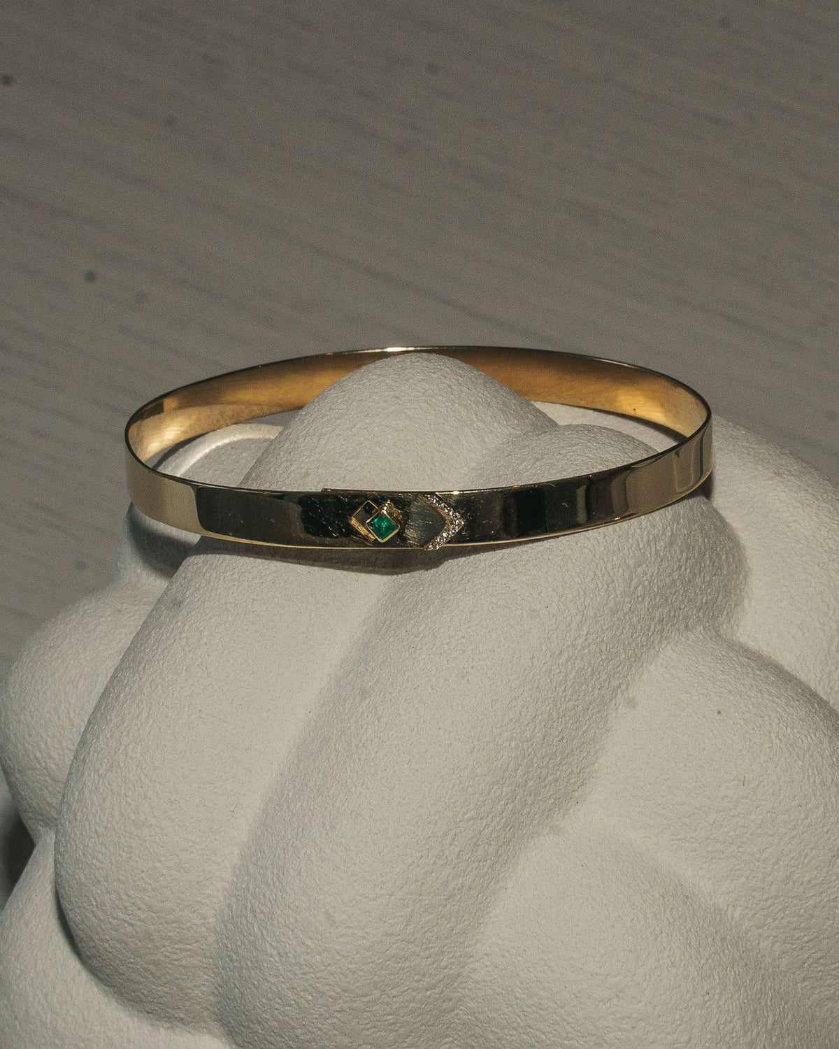 Loquet 14K Gold Bangle w. Diamonds & Centerstone of Choice
