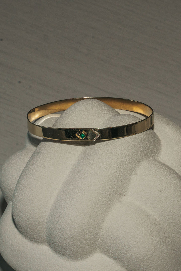 Loquet 14K Gold Bangle w. Diamonds & Centerstone of Choice
