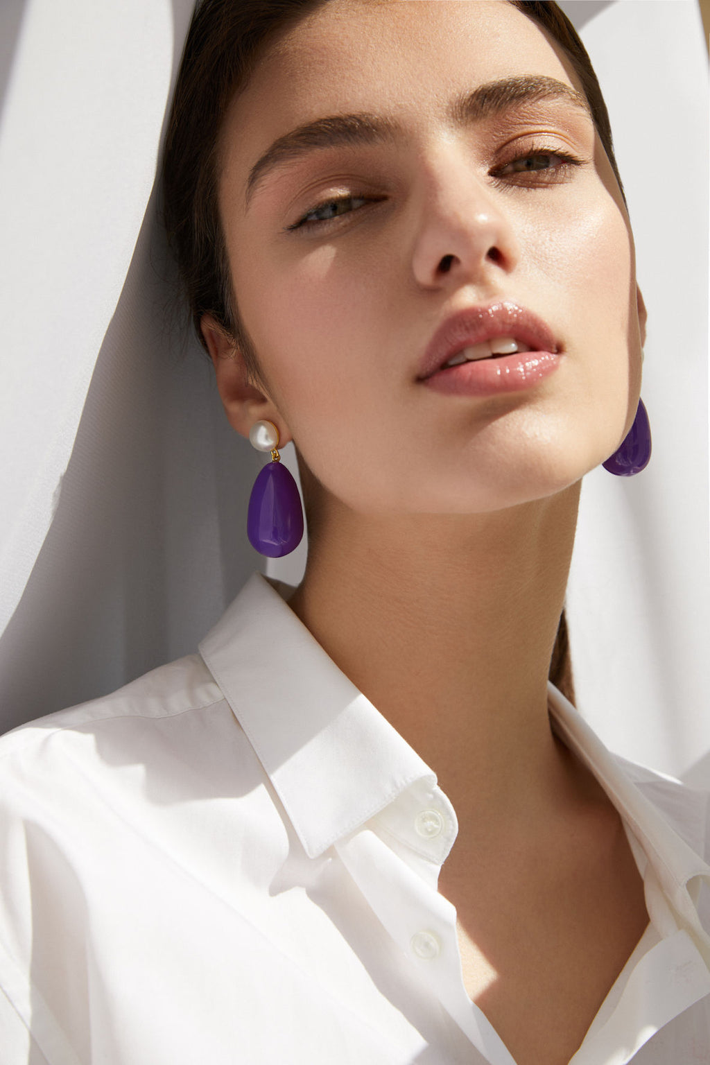 Drop Purple & White Gold Plated Earrings w. Pearls