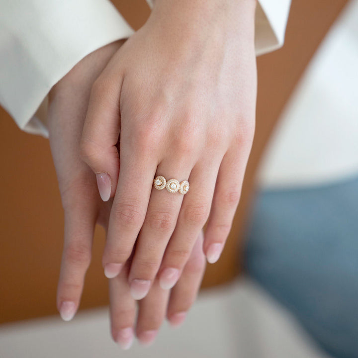 Matiné 18K Gold Ring w. 102 Diamonds