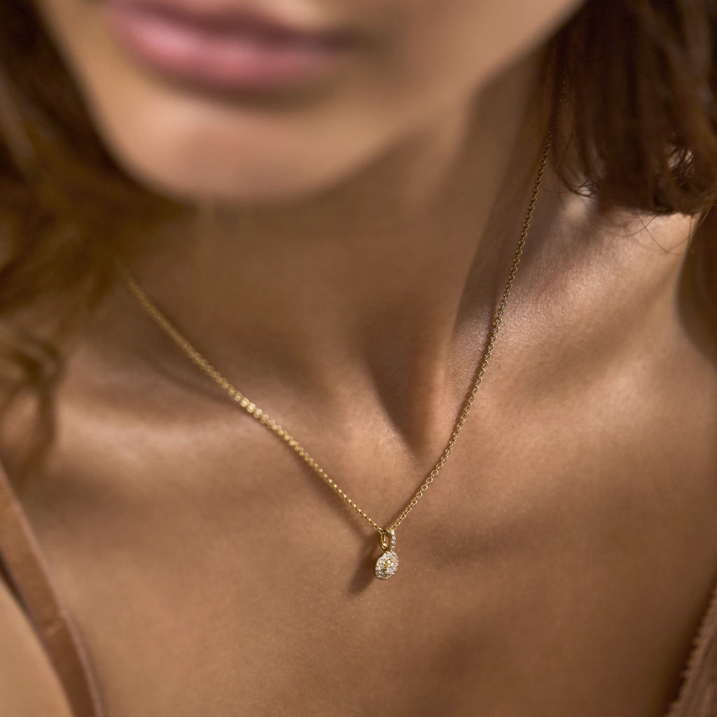 Matiné Anhänger aus 18K Gelbgold mit 37 Diamanten