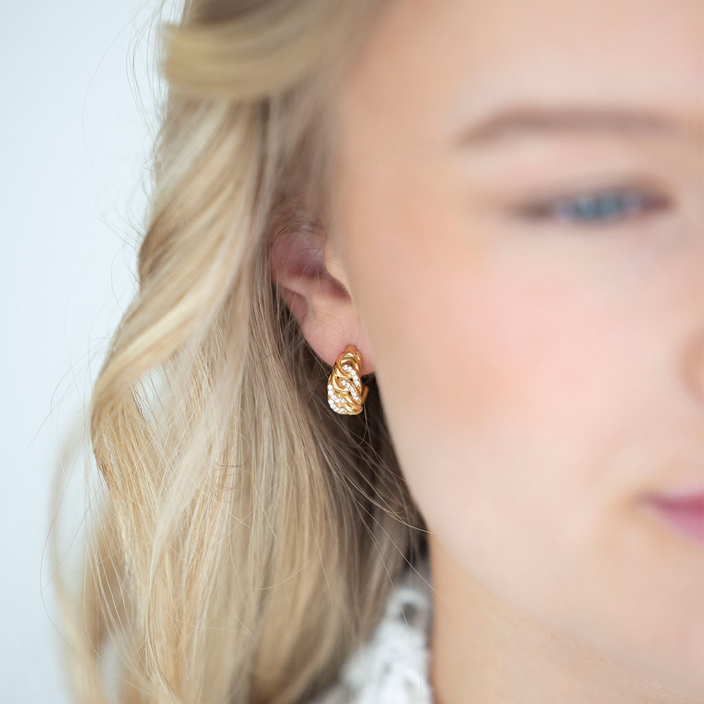 Sitana 18K Gold Hoops w. 40 Diamonds