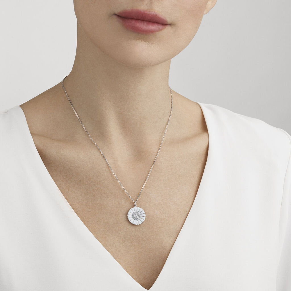 Daisy 180 mm. Silver Necklace w. Diamonds, 0.19 ct.