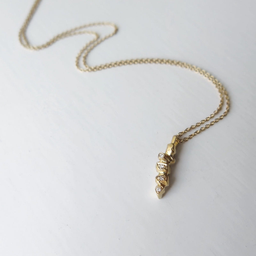 Delicate Nugget Diamond Pendant Gold