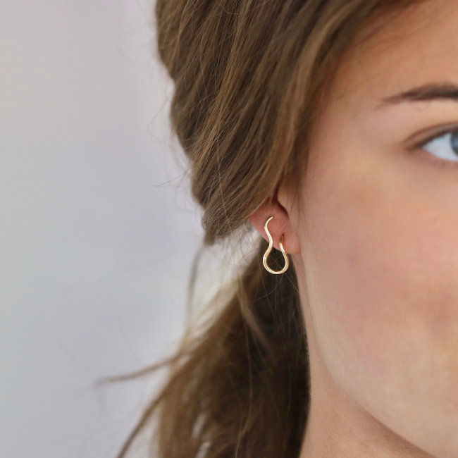 Fryd Wave 18K Guld Ørestik m. Diamant