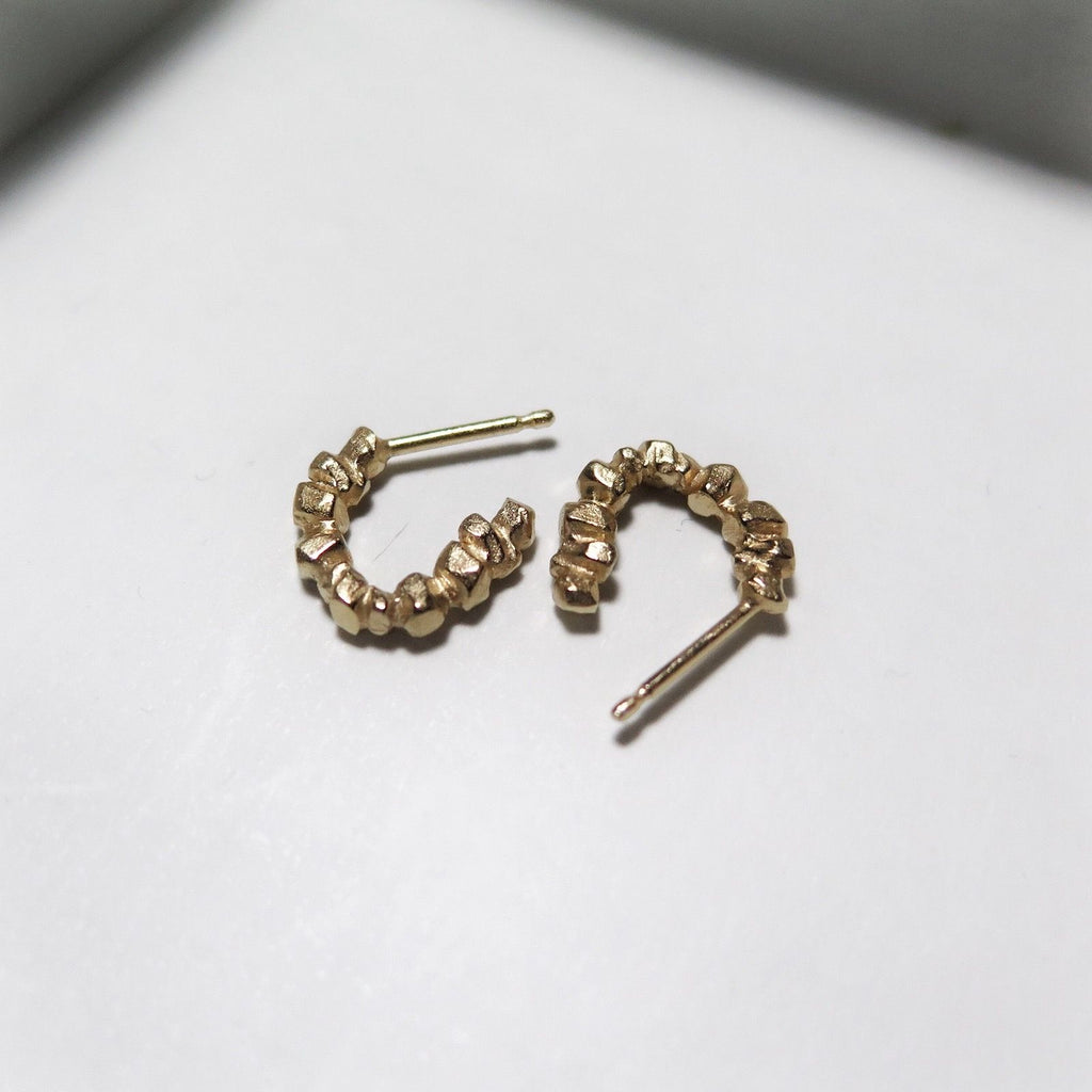 Small Nugget Huggie Hoop Gold