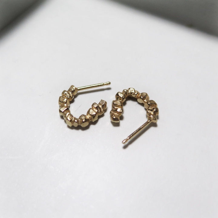 Small Nugget Huggie Hoop Gold