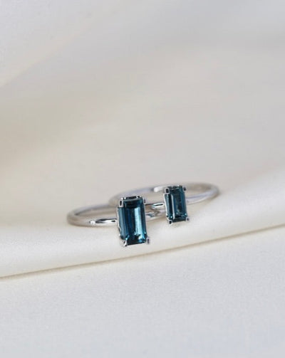 Nord London Blue Turned 18K Whitegold Ring w. Topaz & Diamond