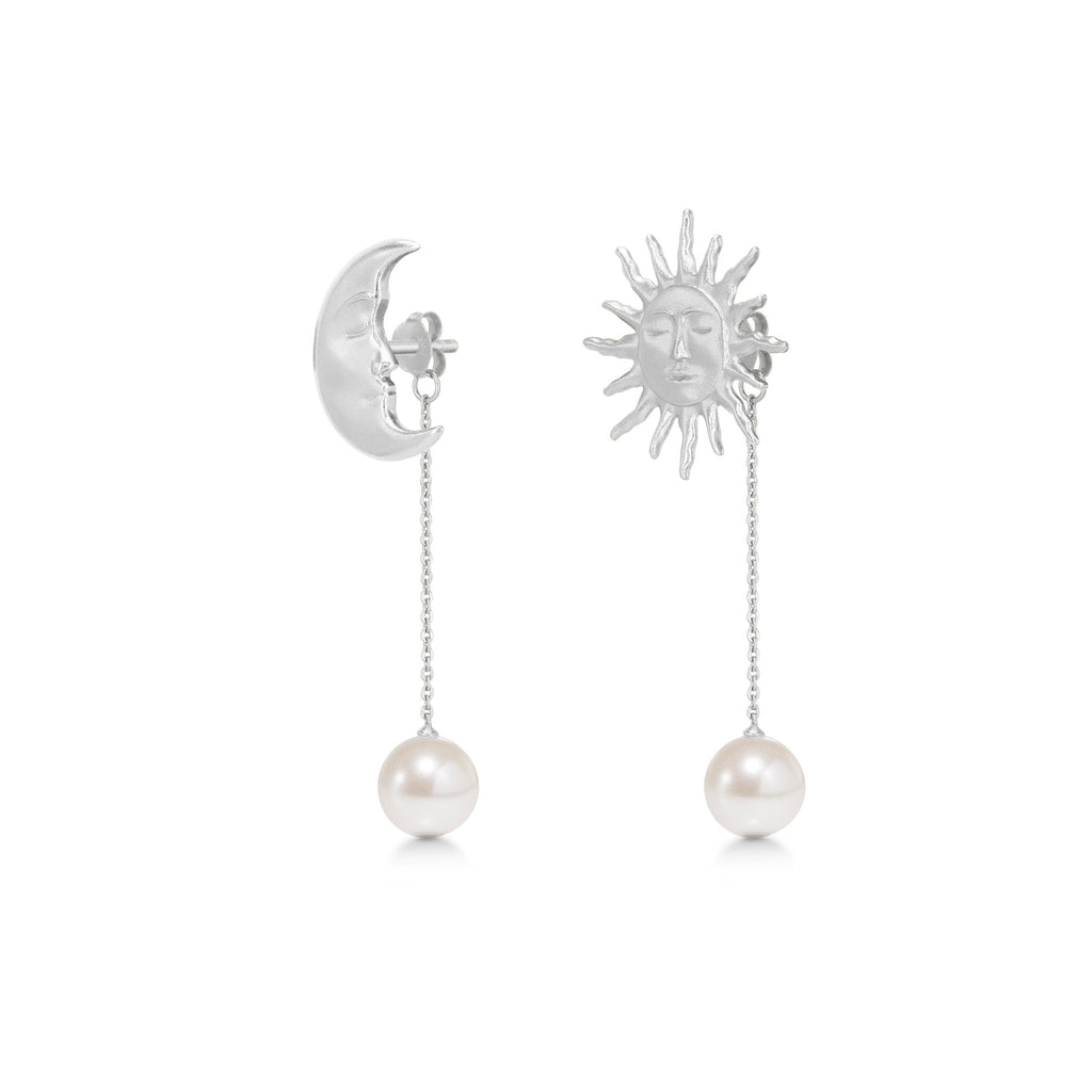 The Lovers Backdrop Silver Earrings w. Pearl