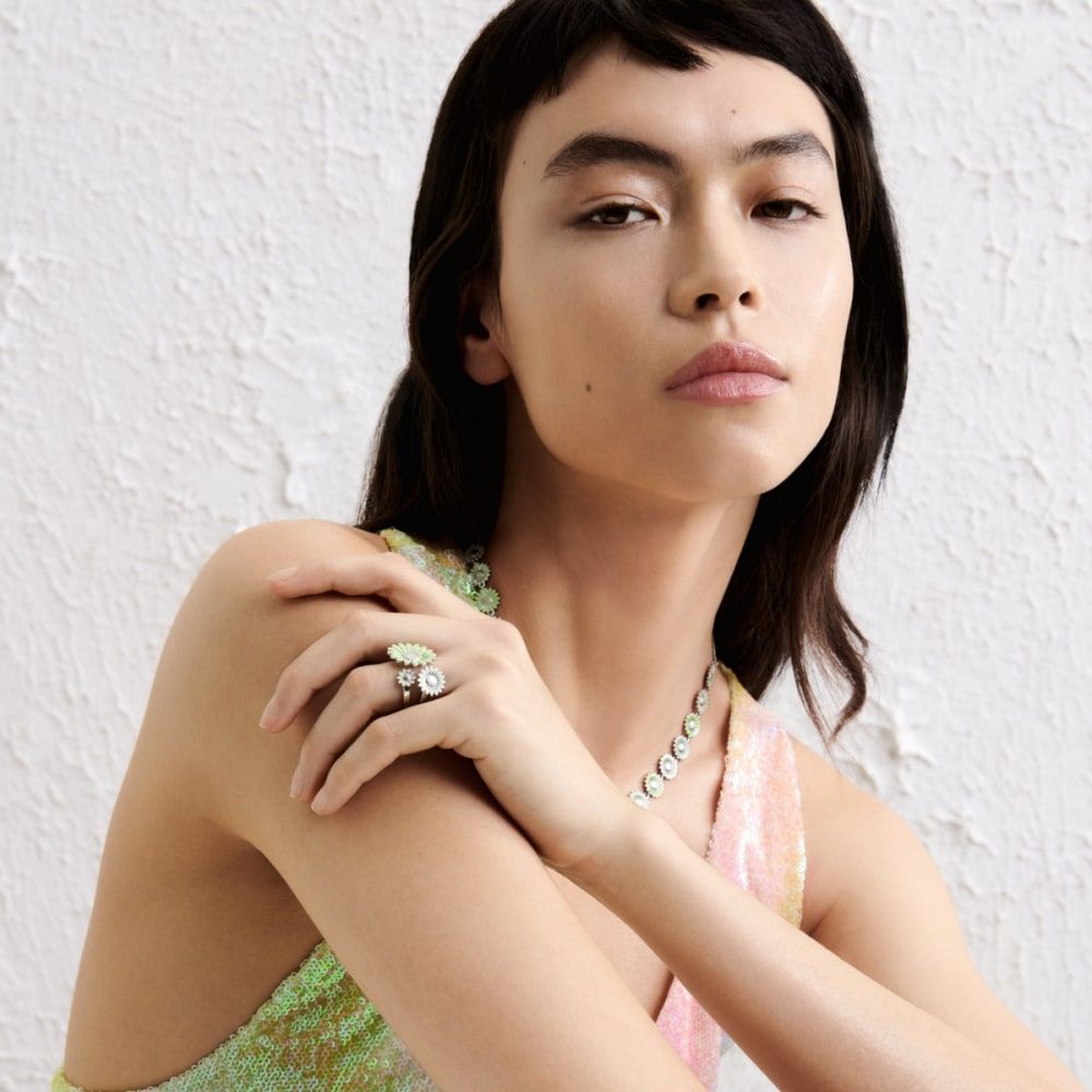 georg-jensen-daisy-x-stine-goya-small-silver-necklace-the-jewellery-room