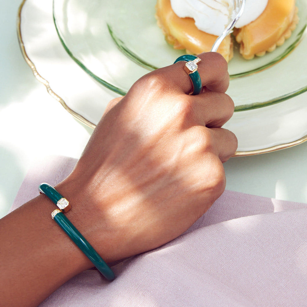 Toi et Moi Green Asscher 18K Gold Ring w. Lab-Grown Diamonds