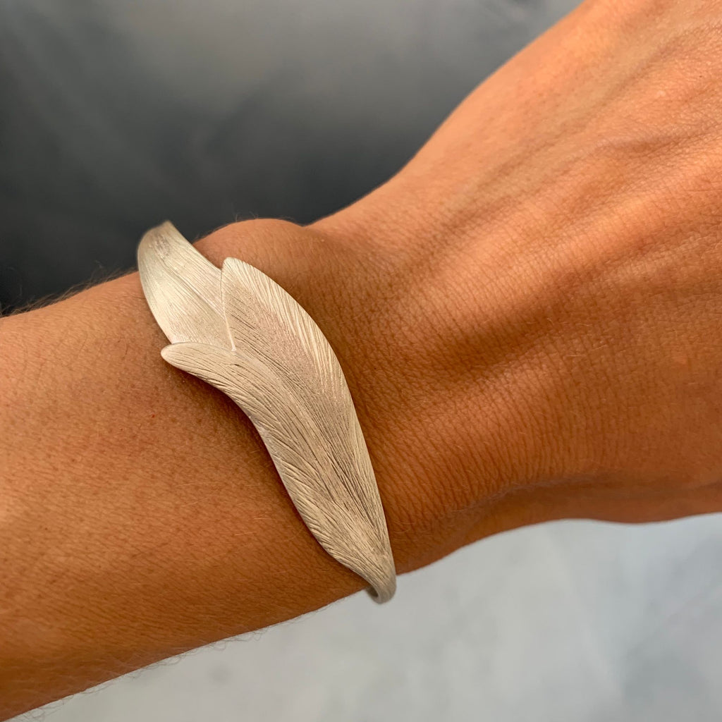 Aura Armreif aus Silber