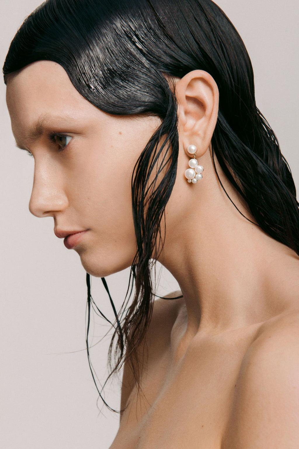 Shira 9K Gold Earrings w. Pearls