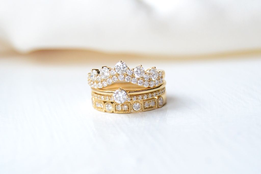 Sarah Lil White 14K Gold Ring w. Diamonds