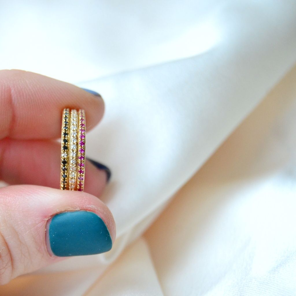 Sarah Lil White 14K Gold Ring w. Diamonds