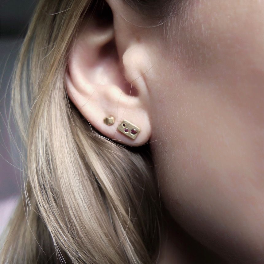 Hidden Gems Stud Earring Gold