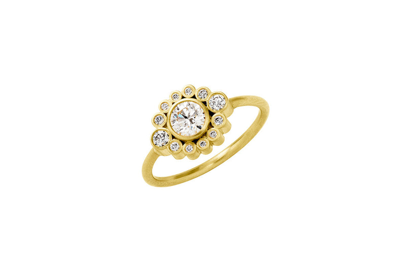 Belle de Nuit 18K Gold Ring w. Diamond