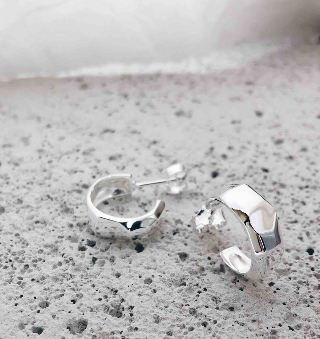 Metzinger Silver Hoops