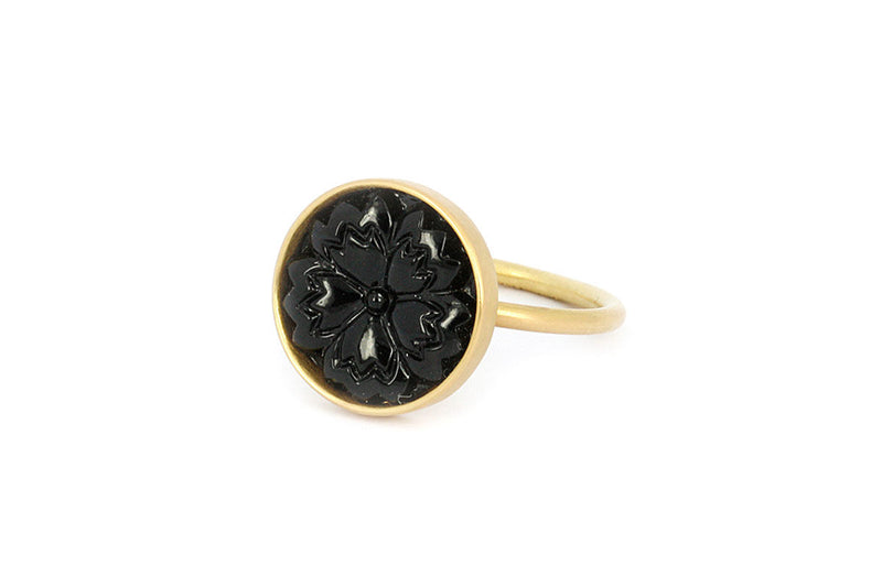 Noir 'Miriam' 18K Gold Ring w. Jet Stone