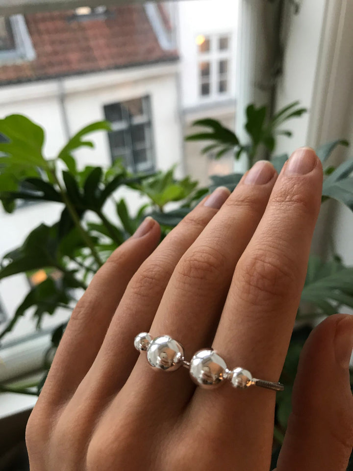 Miss Revita Ring Antique