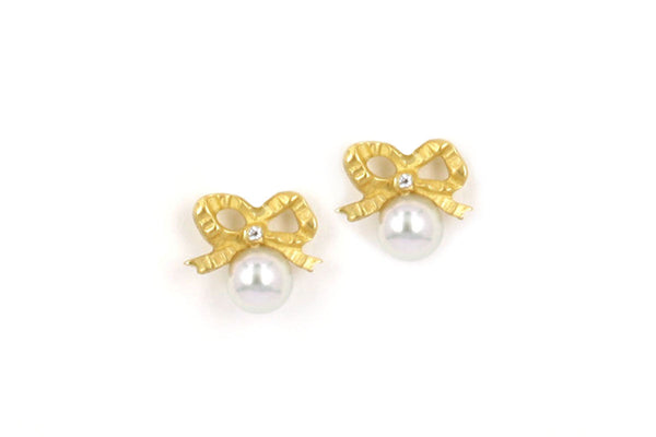 Giselle 18K Gold Studs w. Diamonds & Pearls