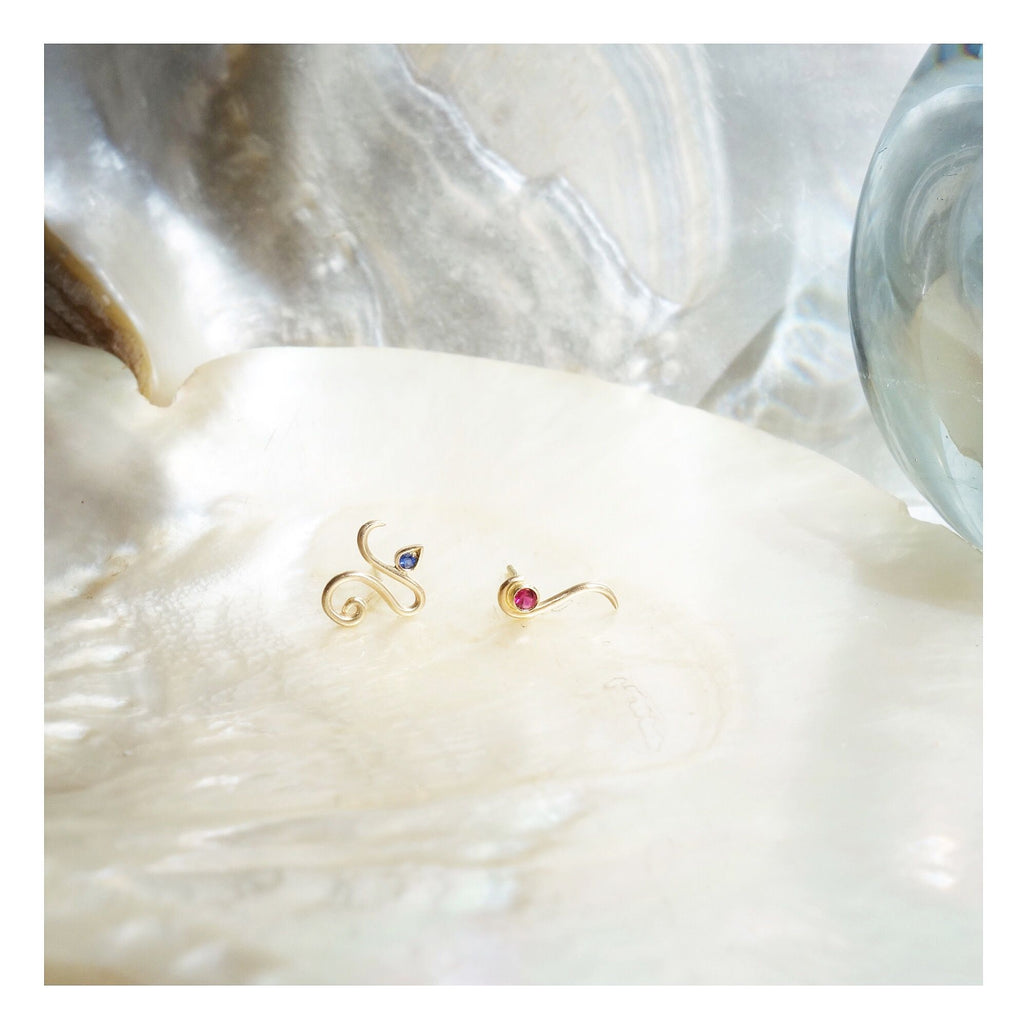 Ruby Swirl 14K Gold Ohrring w. Rubin